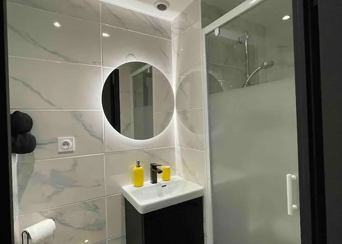 Moonyellow - Basel - Airport - Highquality Apartment *